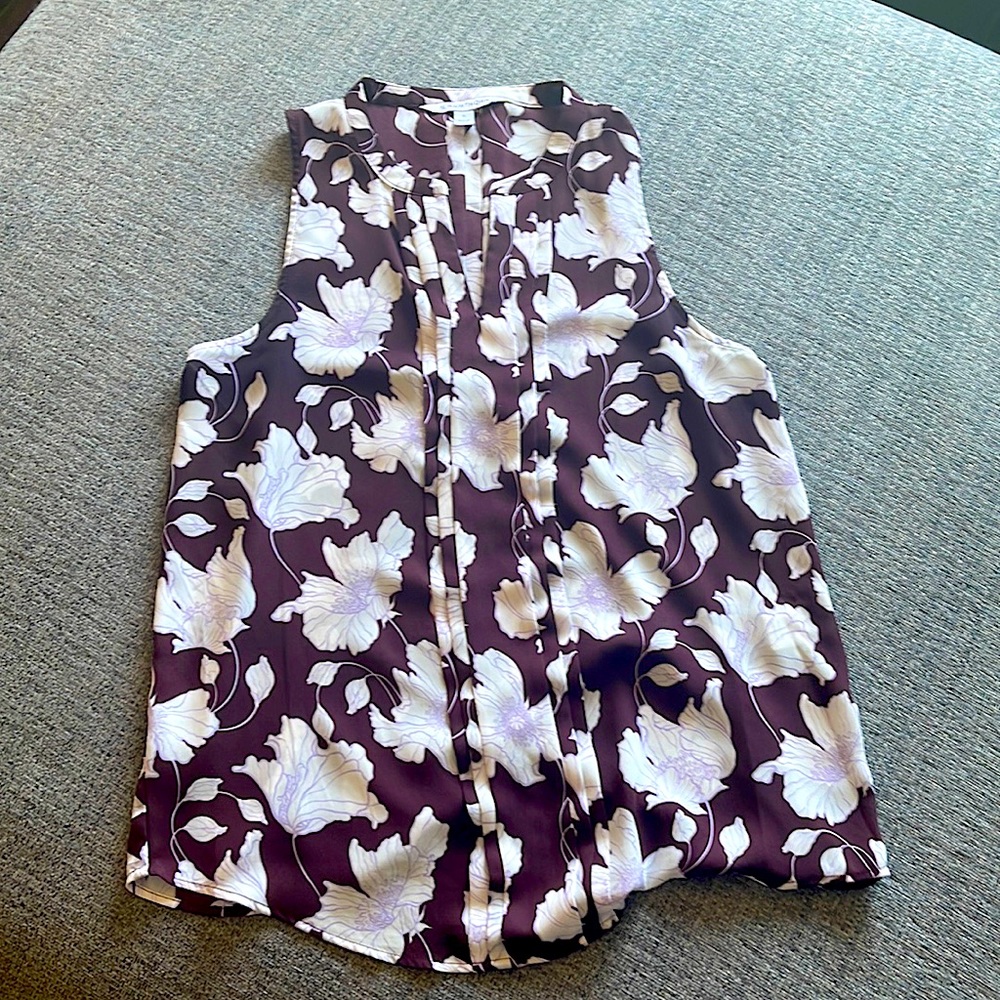 Sleeveless floral top